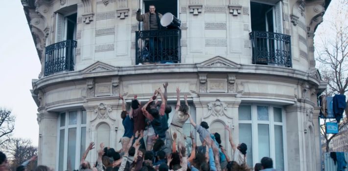 Zombie apokalypsa ničí Paríž v traileri na horor The Night Eats the World